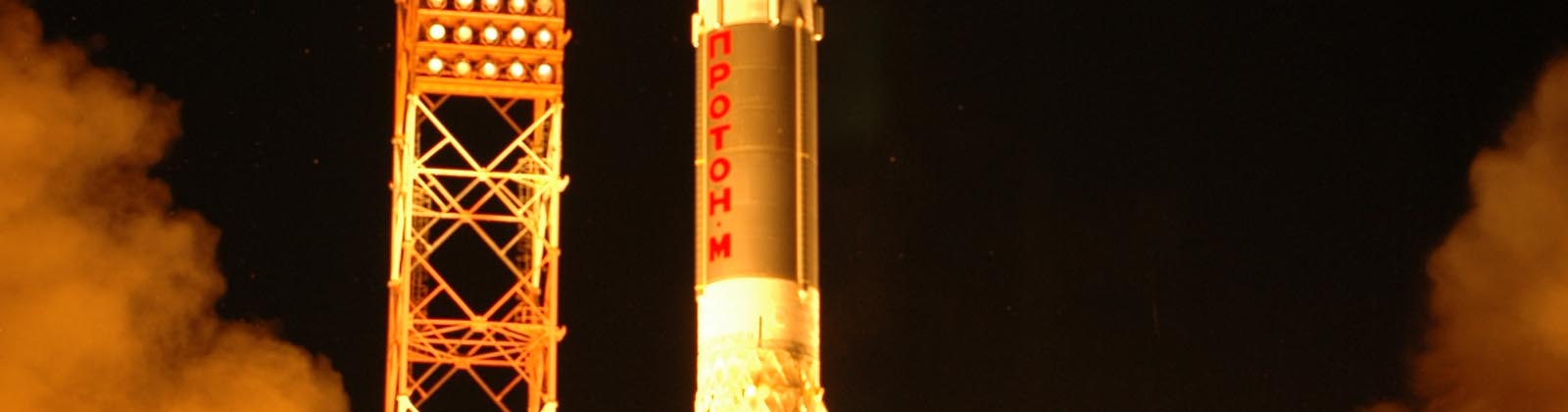 Lancement du satellite SIRIUS FM-5 par une fusée Proton