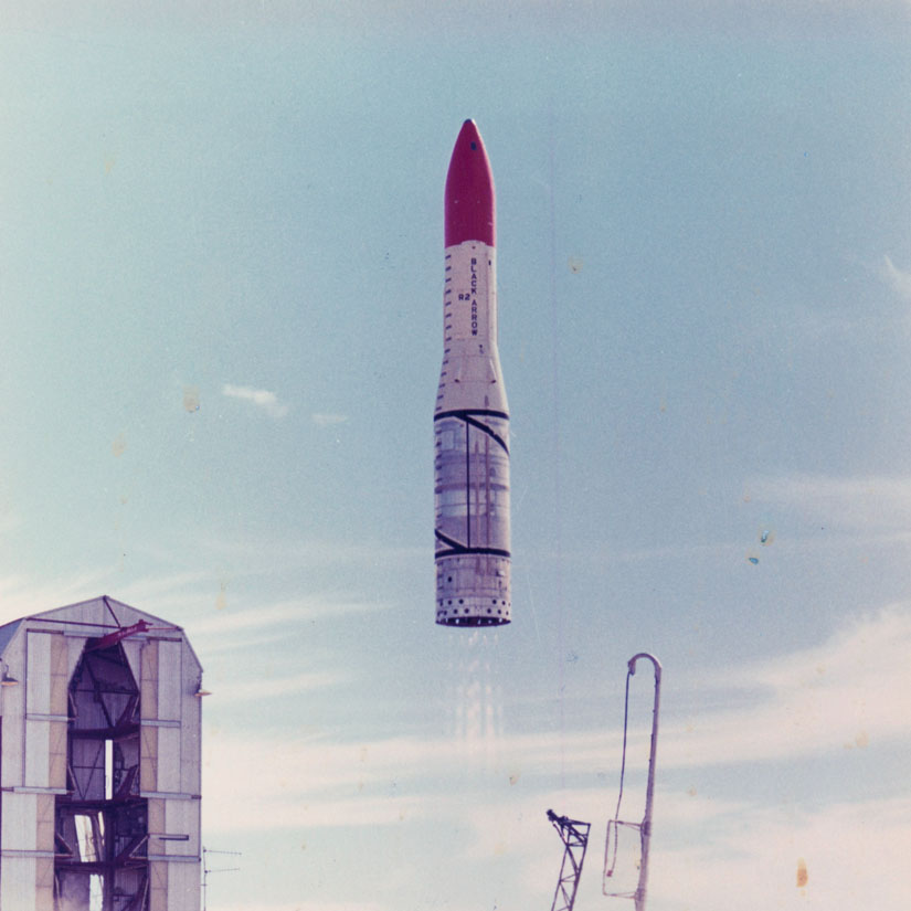Lancement de la fusée Black-Arrow