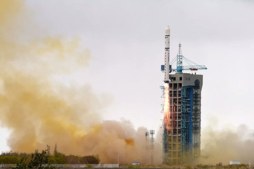 Lancement de la fusée Chang-Zheng 2D-III