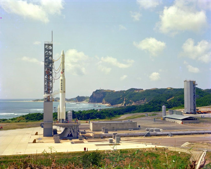 La fusée N-I avant son lancement