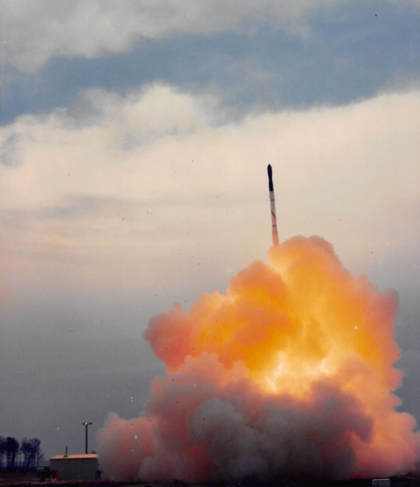 Lancement de la fusée Scout X-3