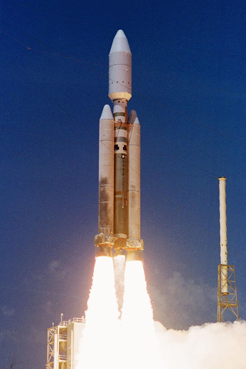 Lancement de la fusée Titan 4B IUS