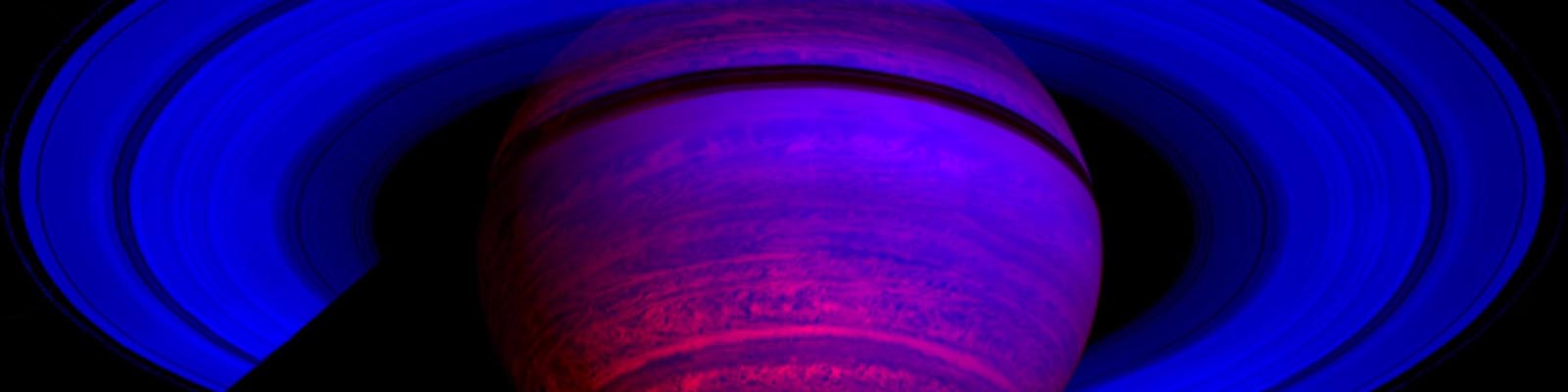 Saturne vue en infrarouge par la sonde Cassini