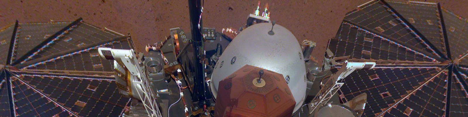 Selfie InSight sur Mars