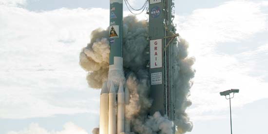 Lancement de la mission GRAIL par la fusée Delta 2